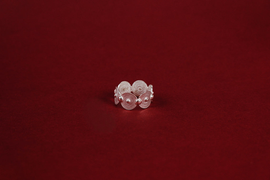 Filigree Swirl Ring – front view showing five hand-wound silver filigree discs