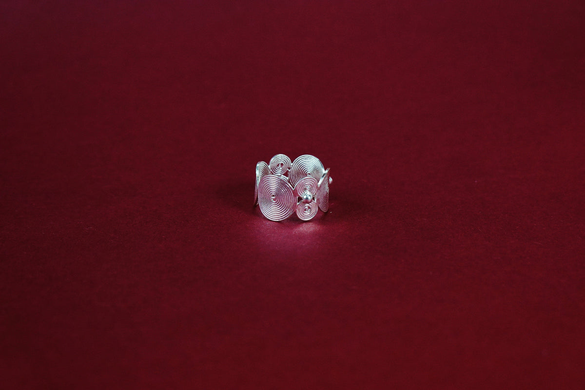 Swirl Tide Ring