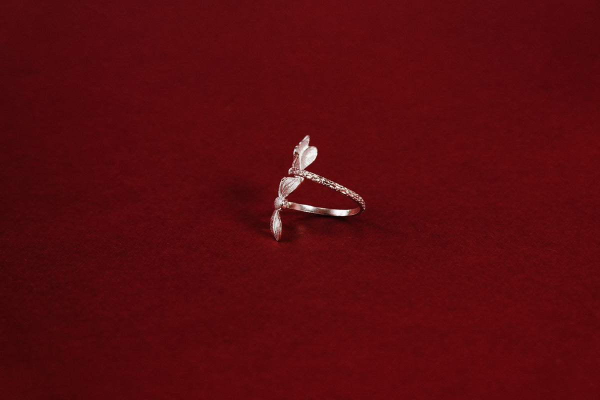Twin Butterfly Ring – back view showing open-back adjustable band construction
